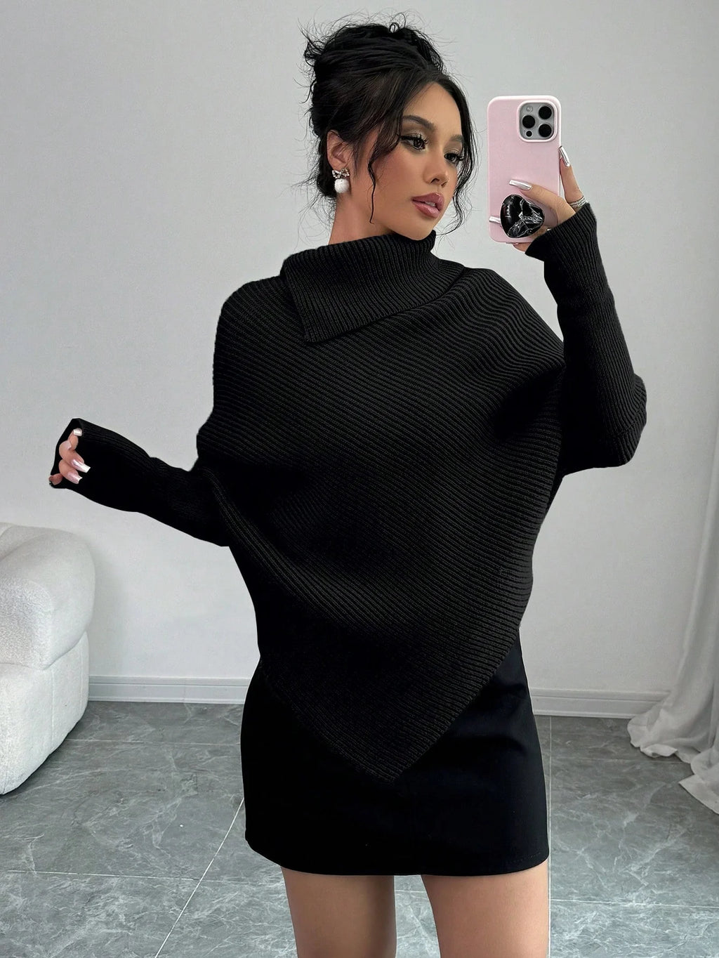 Poncho Feminino Assimétrico de Tricô