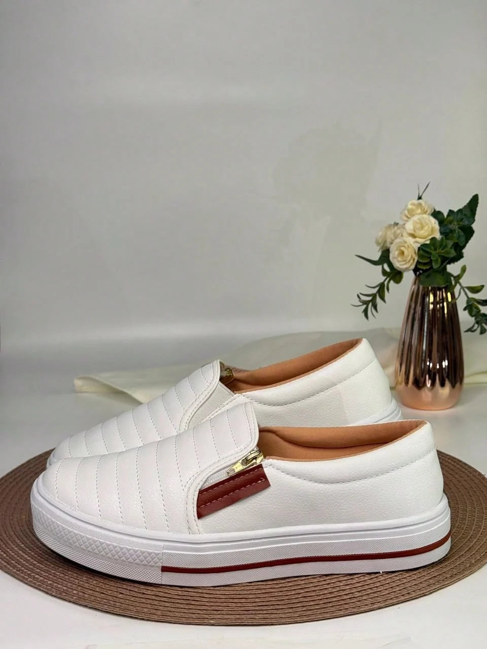 Tênis Feminino sem Cadarço Slip On Confortável com Zíper