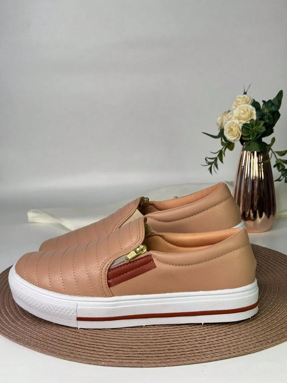 Tênis Feminino sem Cadarço Slip On Confortável com Zíper