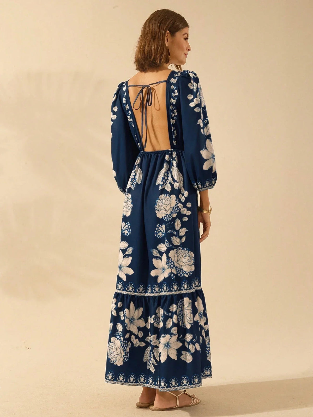 Vestido Feminino Manga Longa Bufante Decote V Estampa Floral