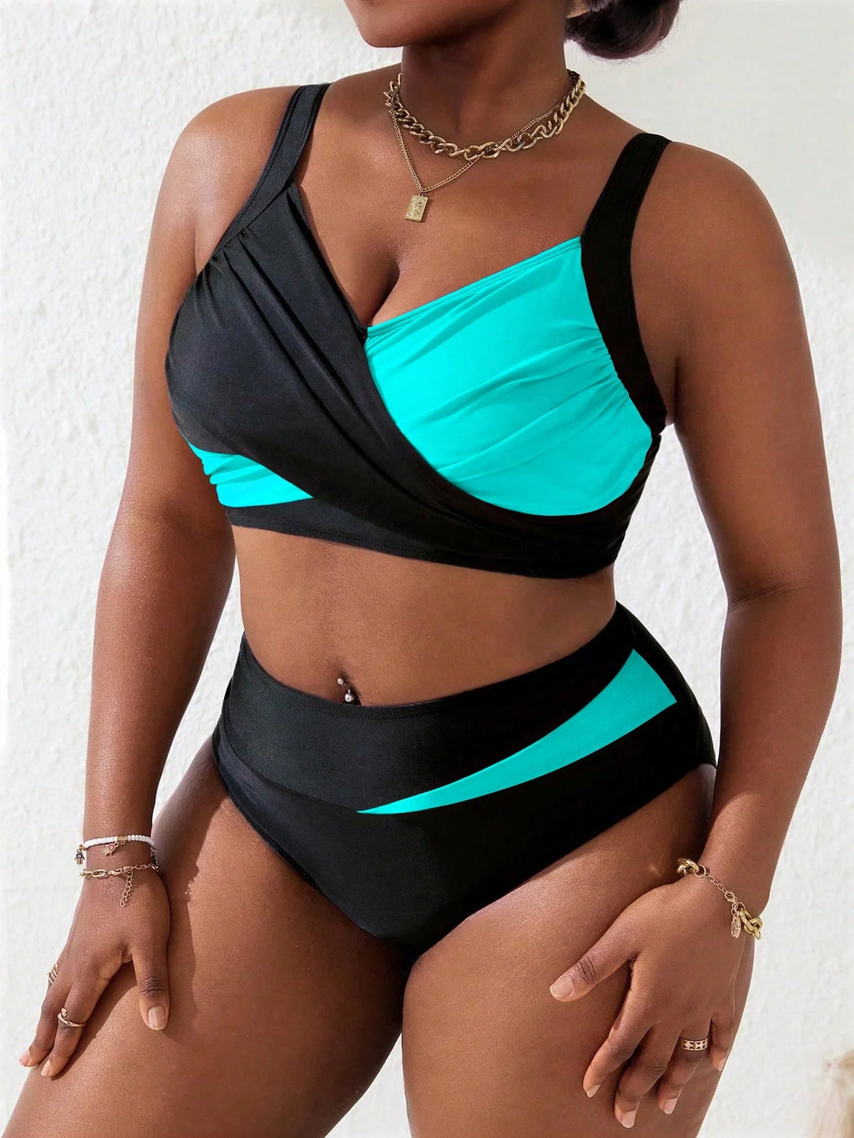 Biquíni Plus Size com Bojo Define Barriga Duas Cores