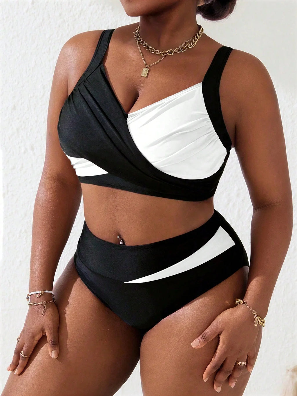 Biquíni Plus Size com Bojo Define Barriga Duas Cores