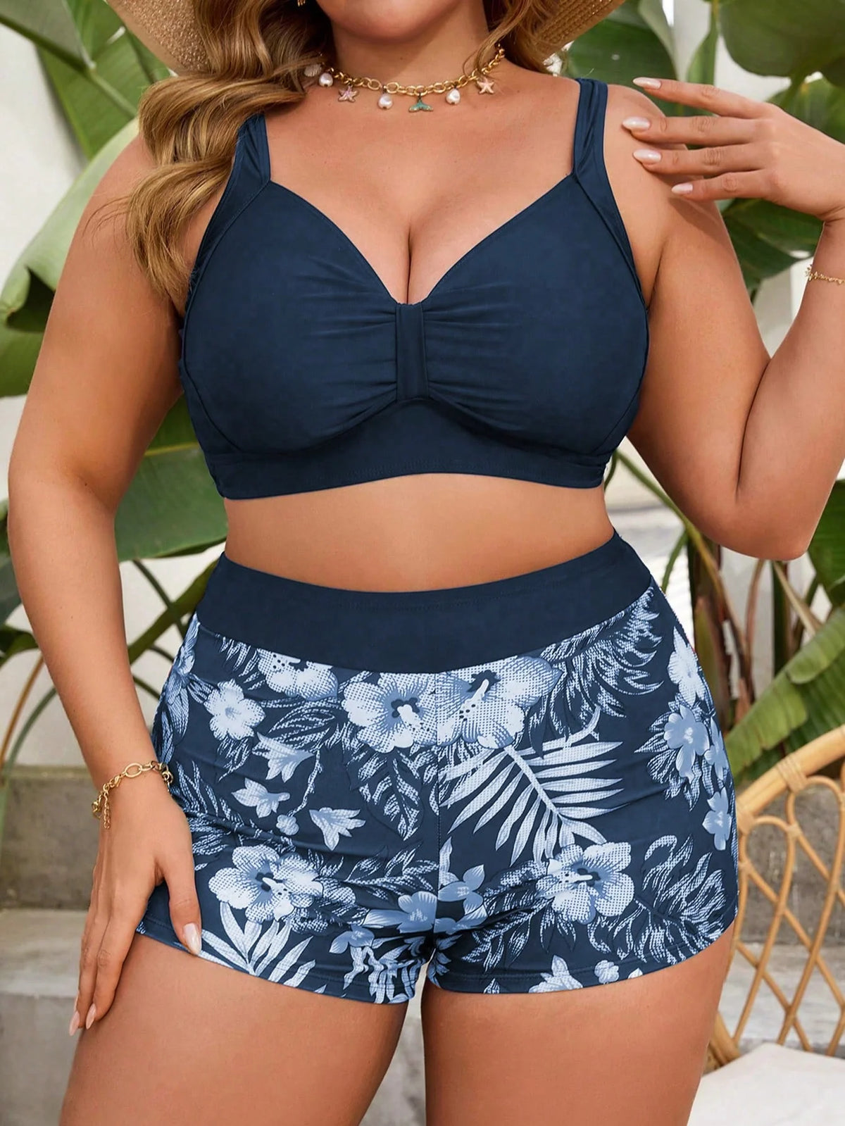 Biquíni Plus Size com Shortinho Estampado