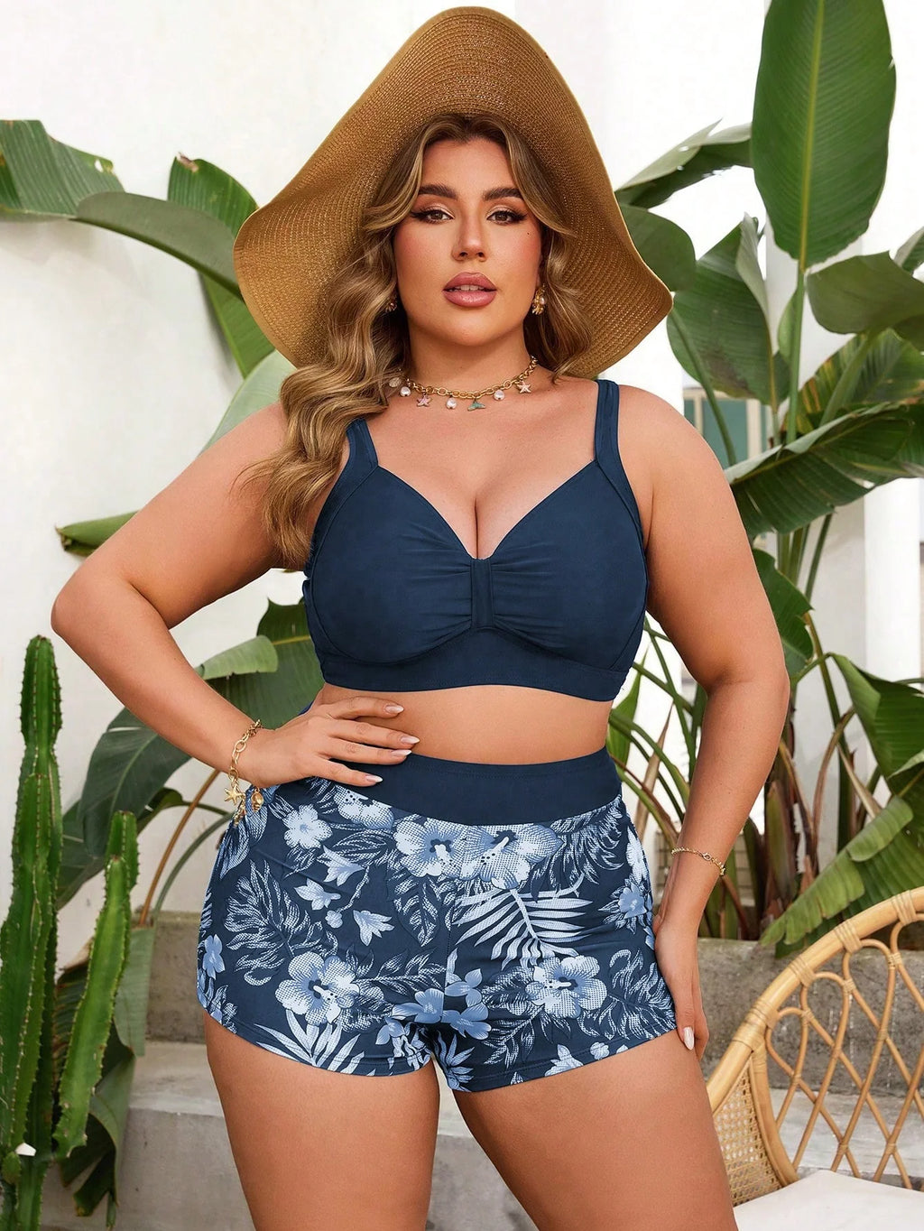 Biquíni Plus Size com Shortinho Estampado