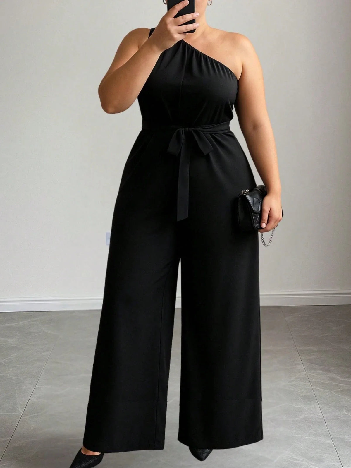 Macacão Um Ombro Só Pantalona Plus Size Feminino
