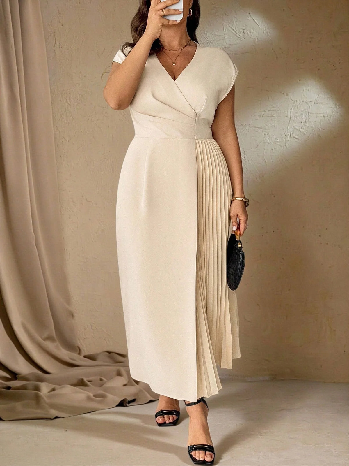 Vestido Plus Size para Festa Longo Social Plissado