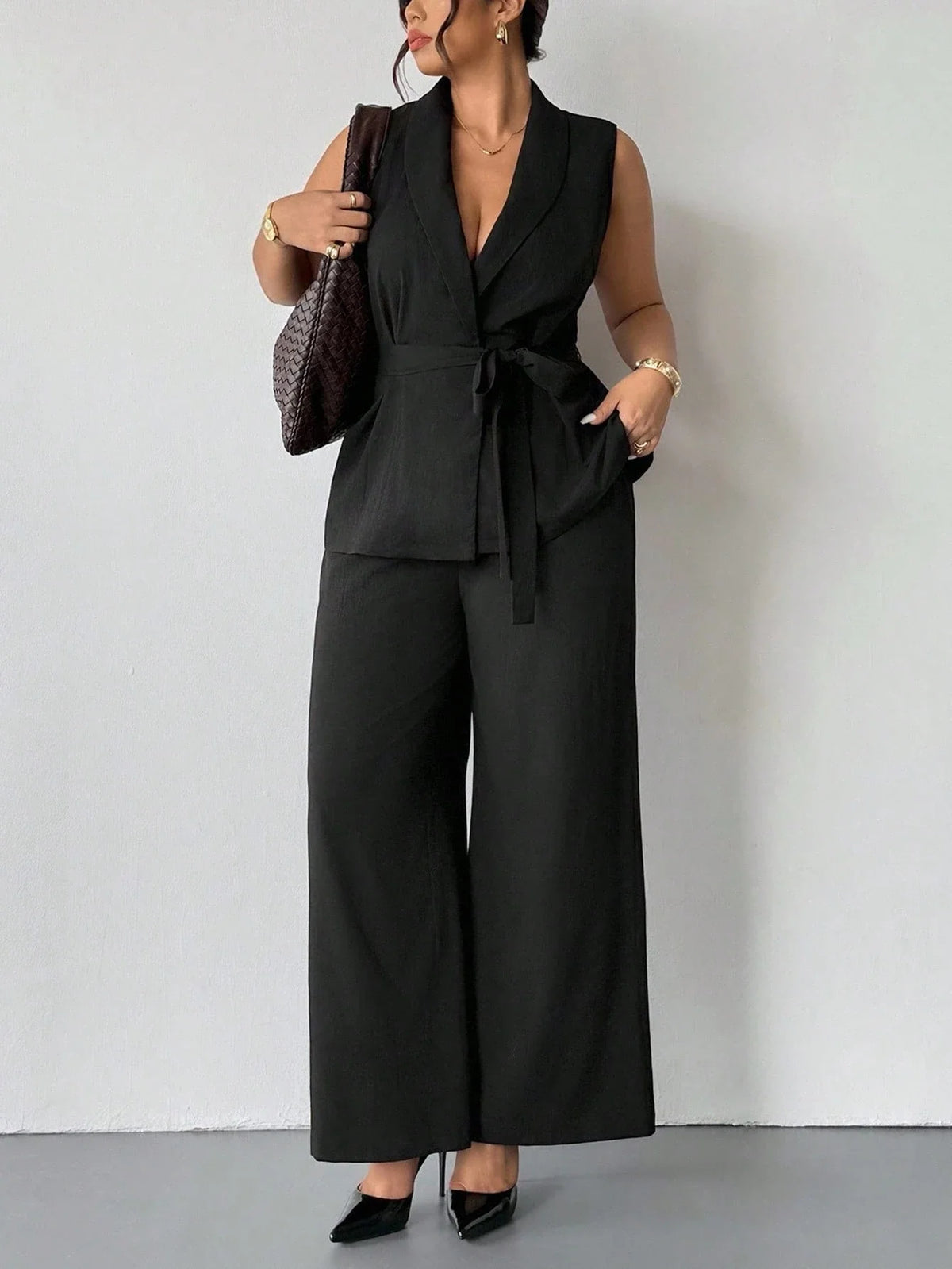 Conjunto Plus Size Alfaiataria Colete e Calça Pantalona