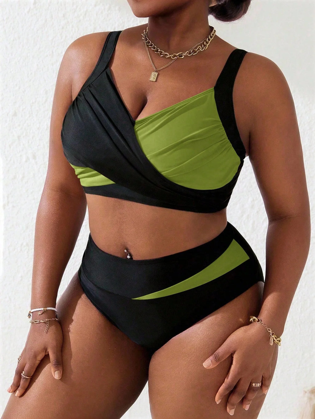 Biquíni Plus Size com Bojo Define Barriga Duas Cores