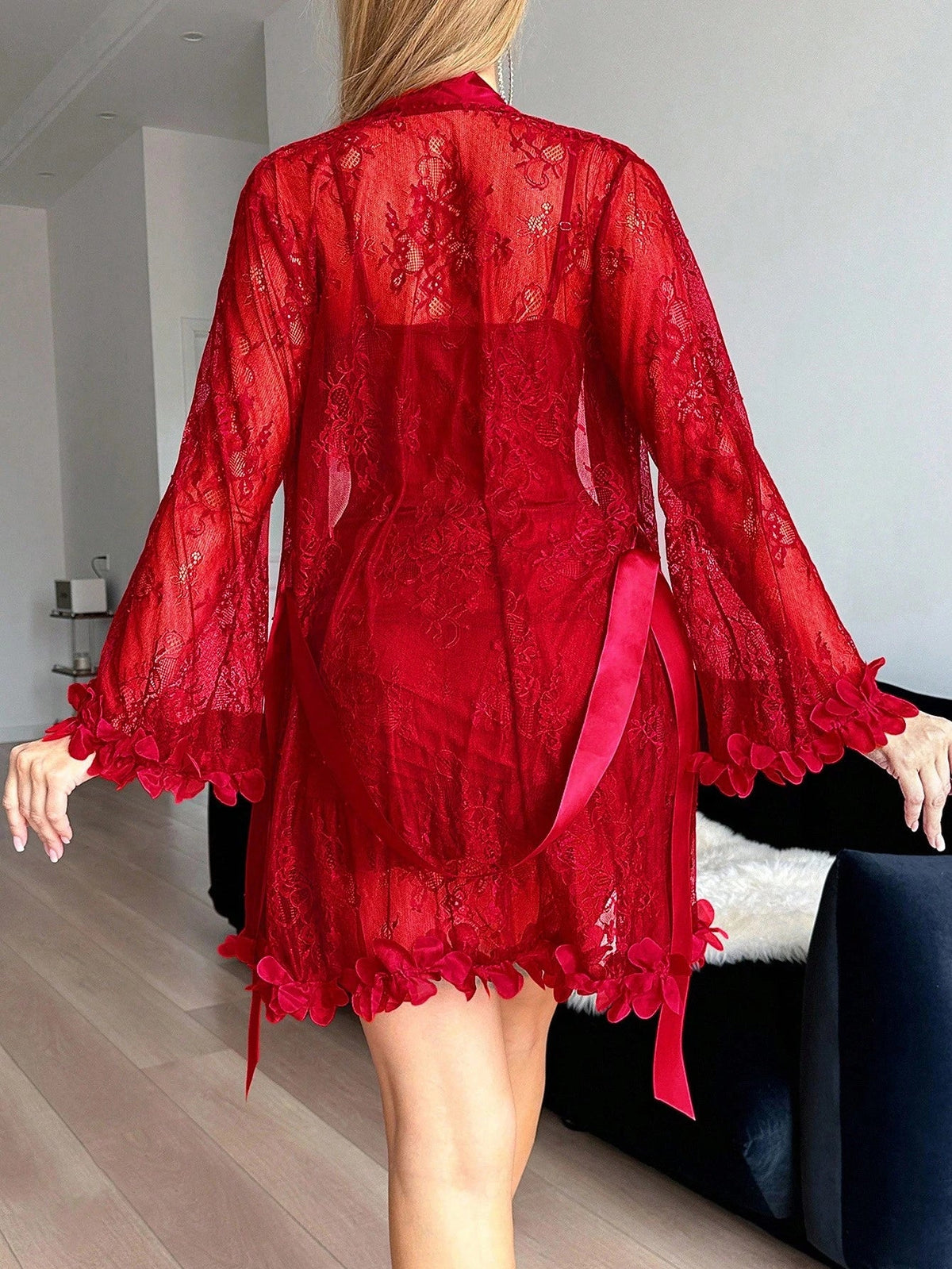 Conjunto Camisola e Robe Sensual com Renda Premium