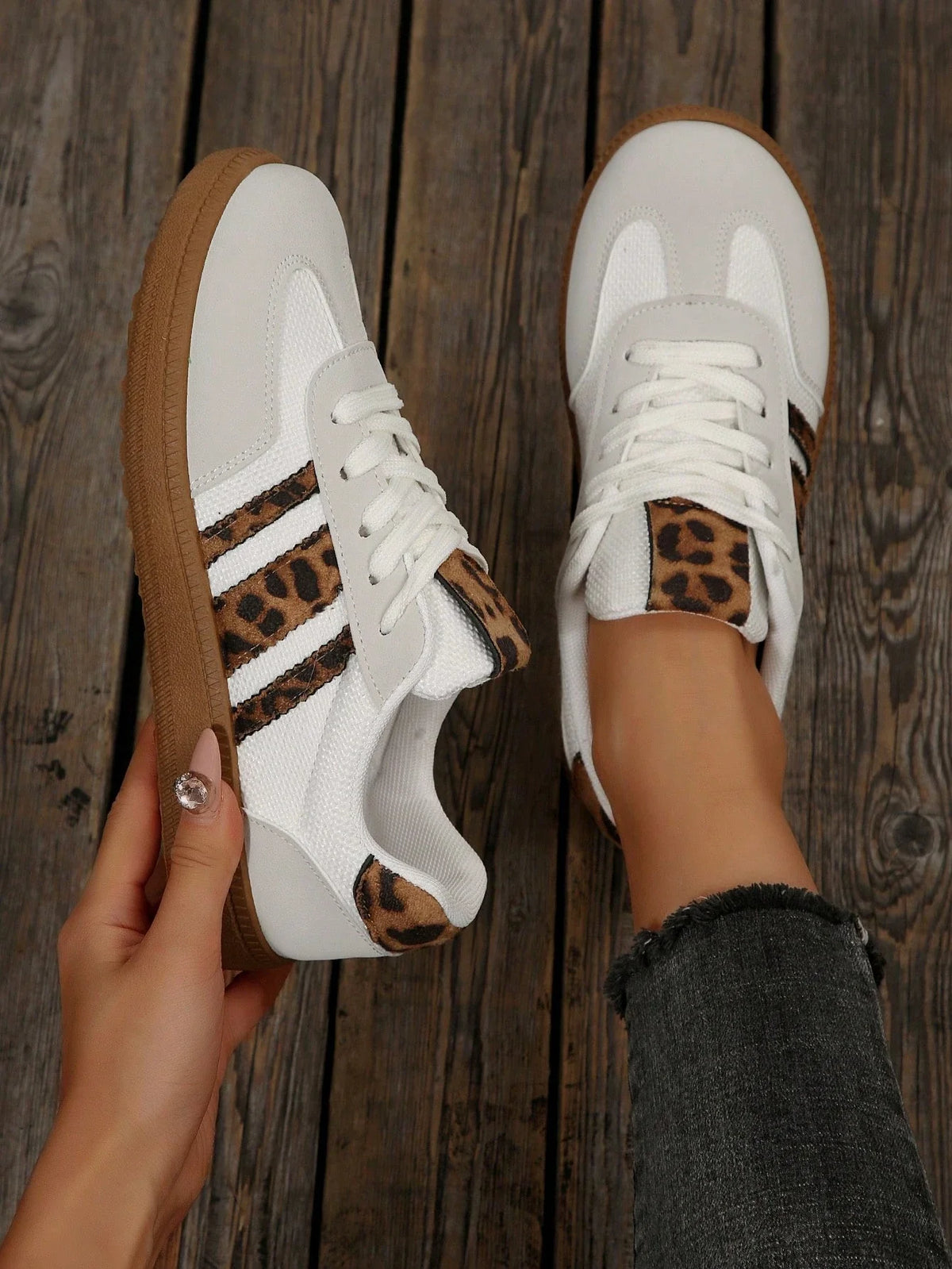 Tênis Feminino Sola Reta Casual com Cadarço