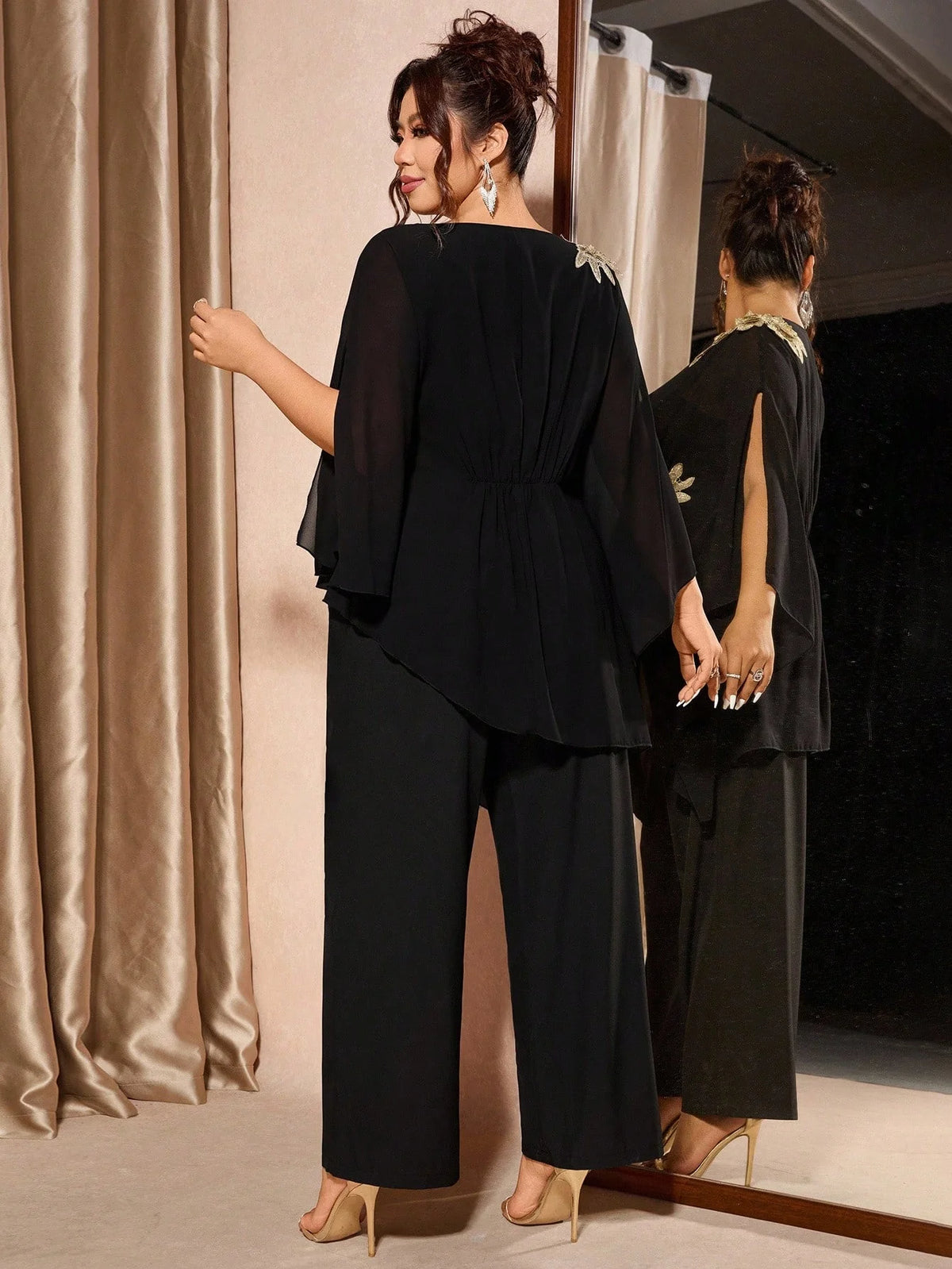Conjunto Plus Size Festa Calça e Blusa Bordada
