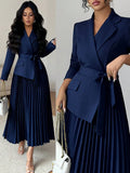 Vestido Midi Alfaiataria com Manga Longa e Saia Plissada