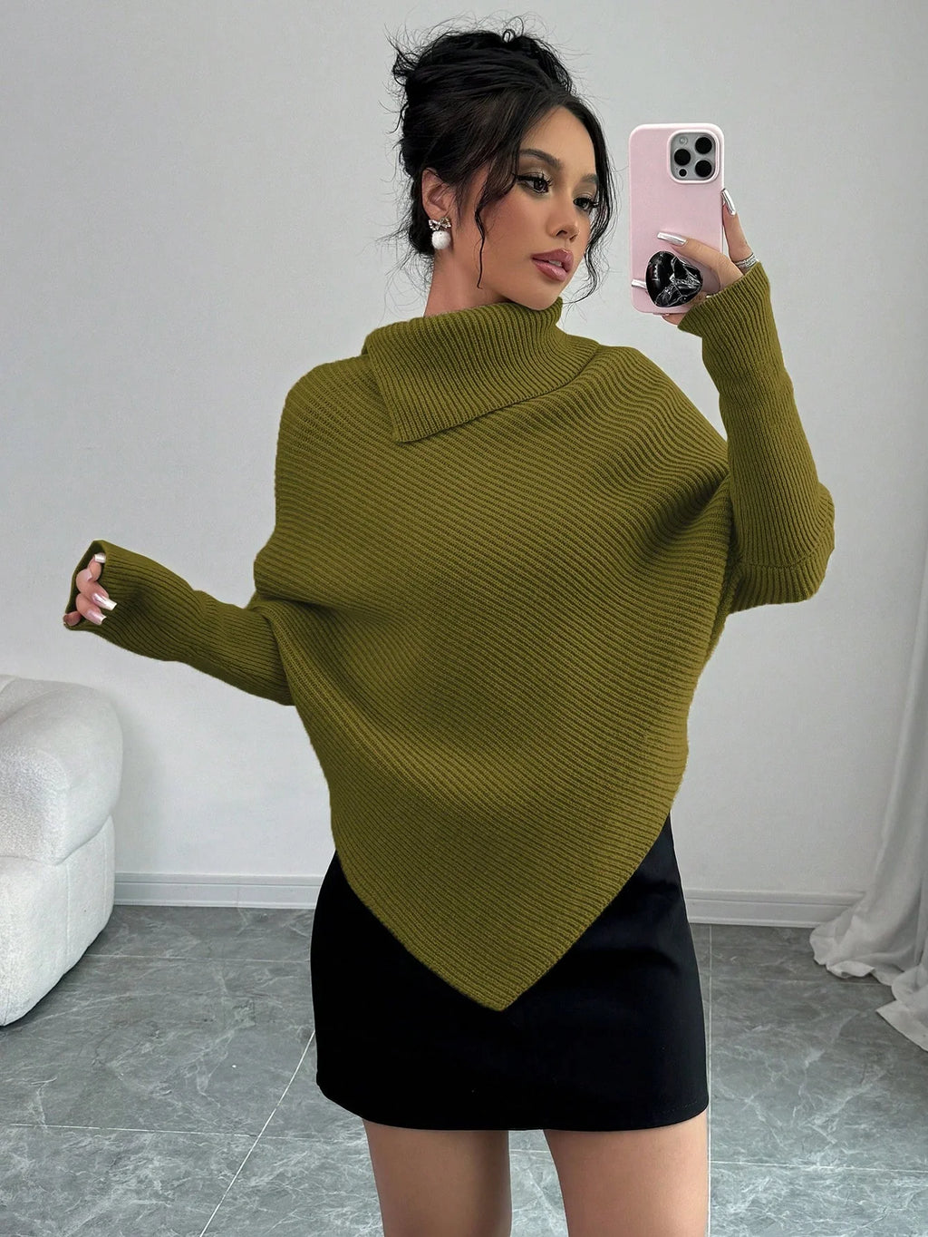 Poncho Feminino Assimétrico de Tricô