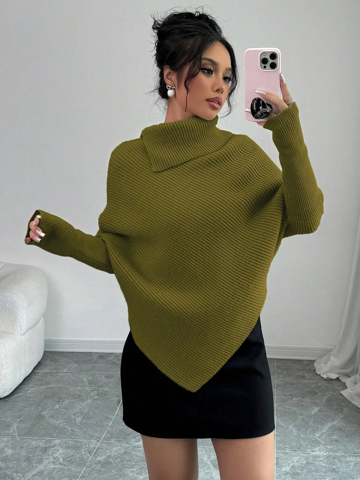Poncho Feminino Assimétrico de Tricô