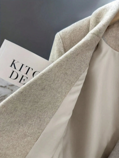 Blazer Feminino Alfaiataria de Lã Forrado com Abotoamento Duplo