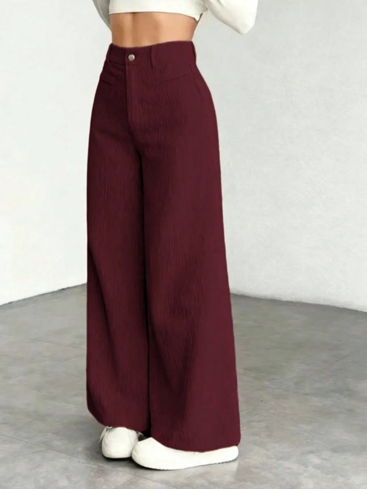 Calça de Veludo Wide Leg Feminina com Botão