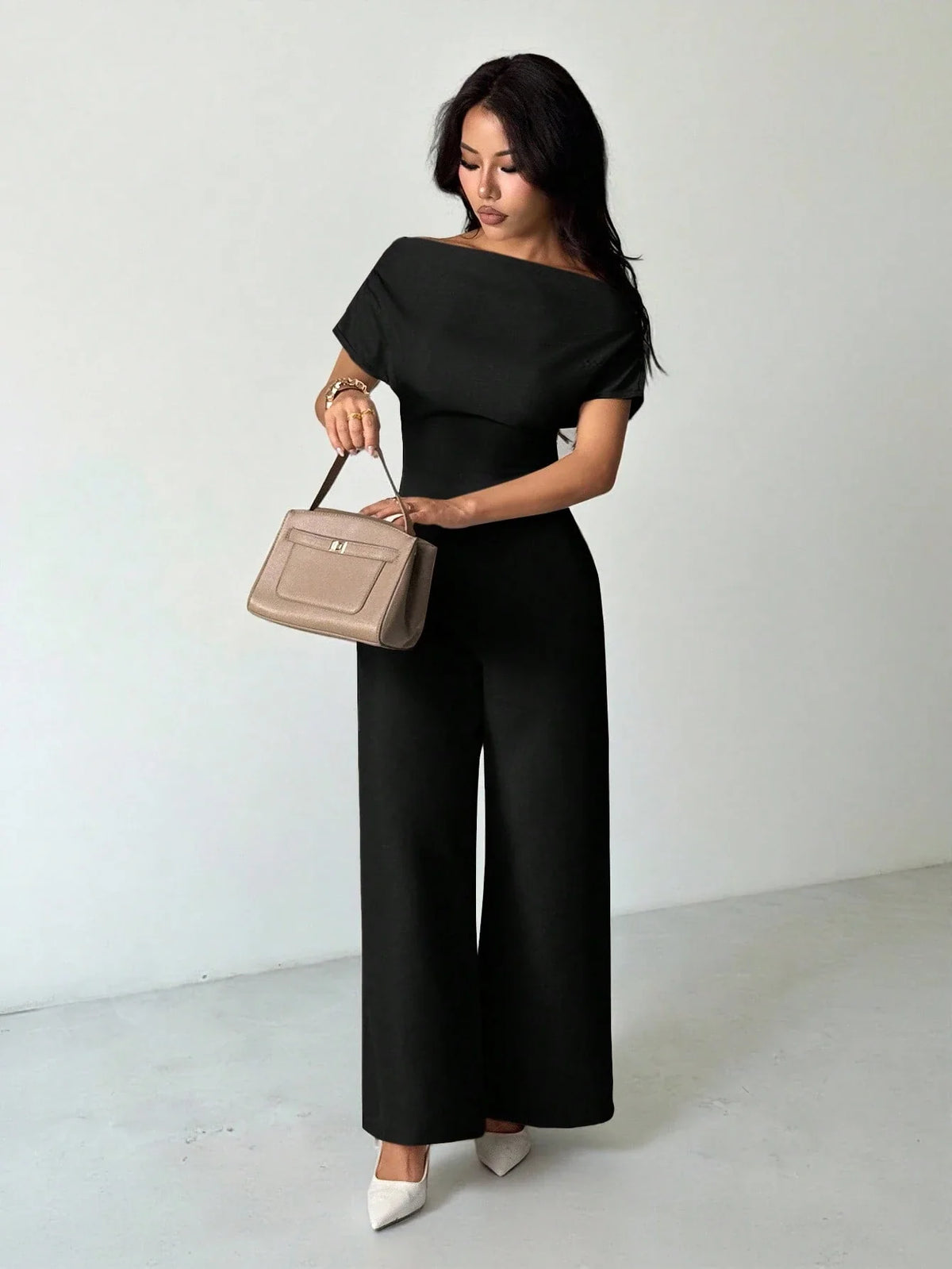 Conjunto de Alfaiataria Feminino Calça Pantalona e Manga Curta