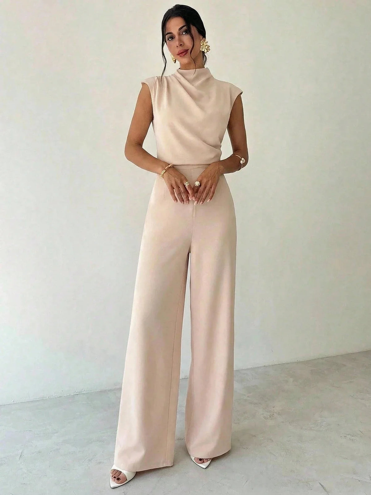 Macacão Elegante Feminino Social sem Mangas Pantalona