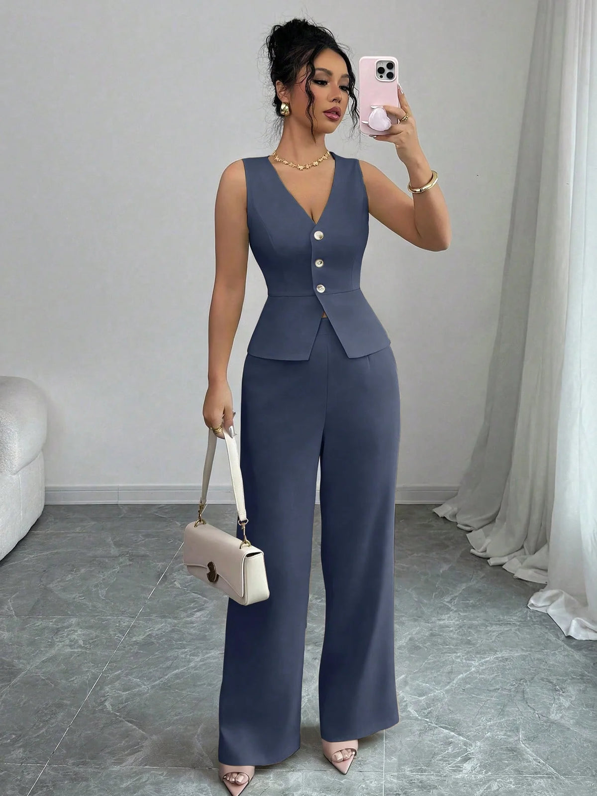 Conjunto Feminino Alfaiataria com Colete e Calça Pantalona
