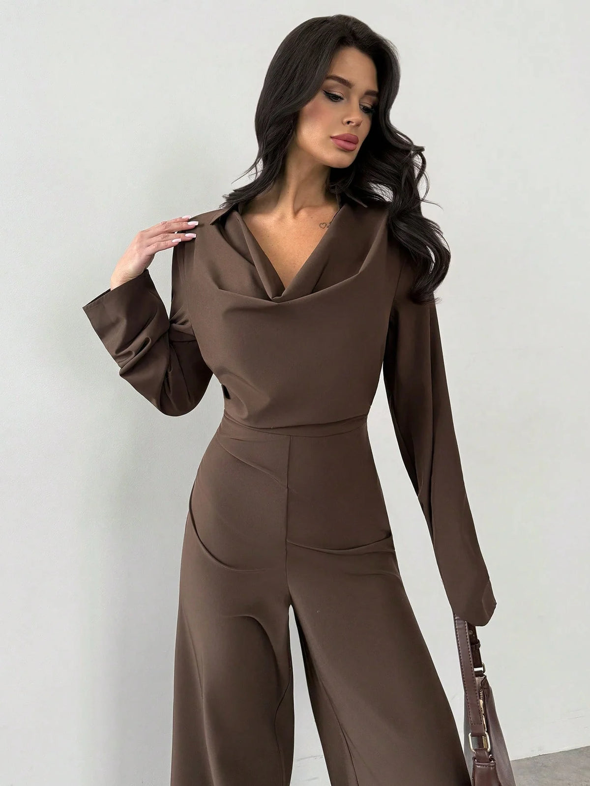 Macacão Elegante Feminino Manga Longa Decote Drapeado