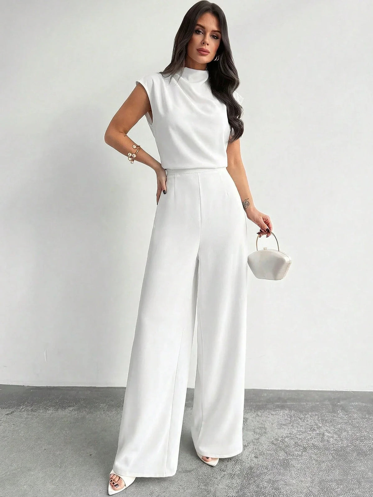 Macacão Elegante Feminino Social sem Mangas Pantalona