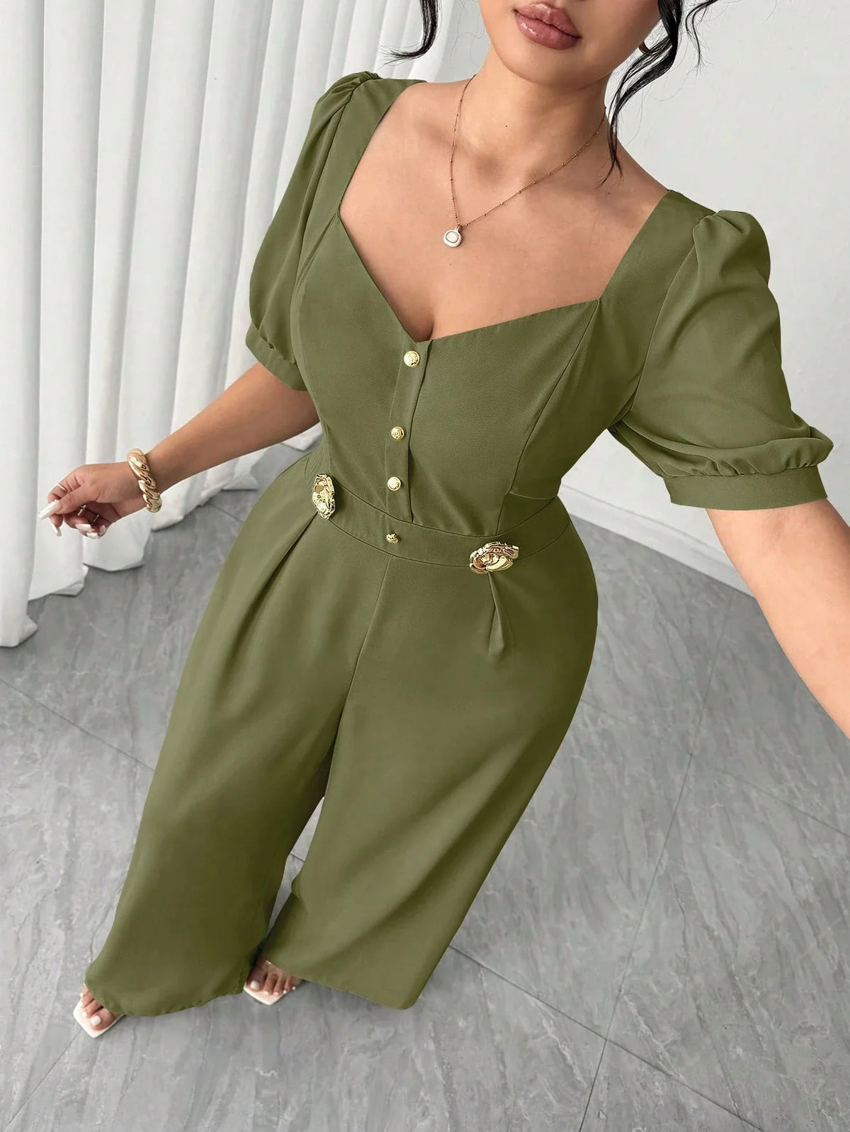 Macacão Elegante Plus Size Pantalona Manga Curta Bufante