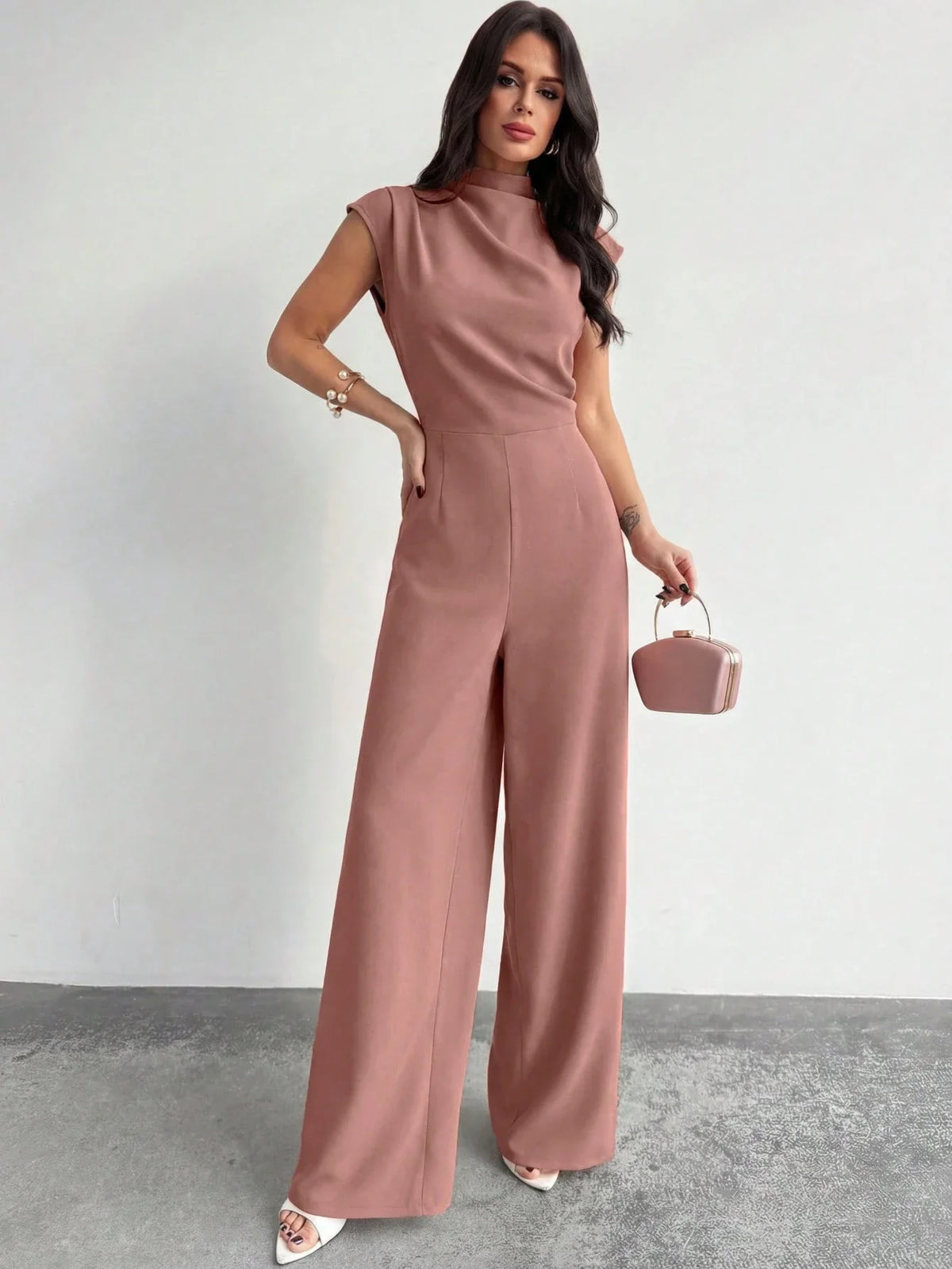 Macacão Elegante Feminino Social sem Mangas Pantalona