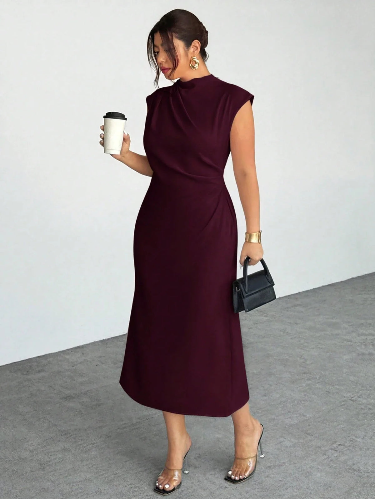Vestido Plus Size Elegante Social Reto sem Manga