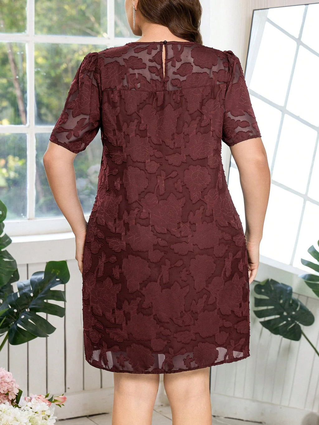 Vestido Curto Festa Plus Size Solto Túnica Bordado