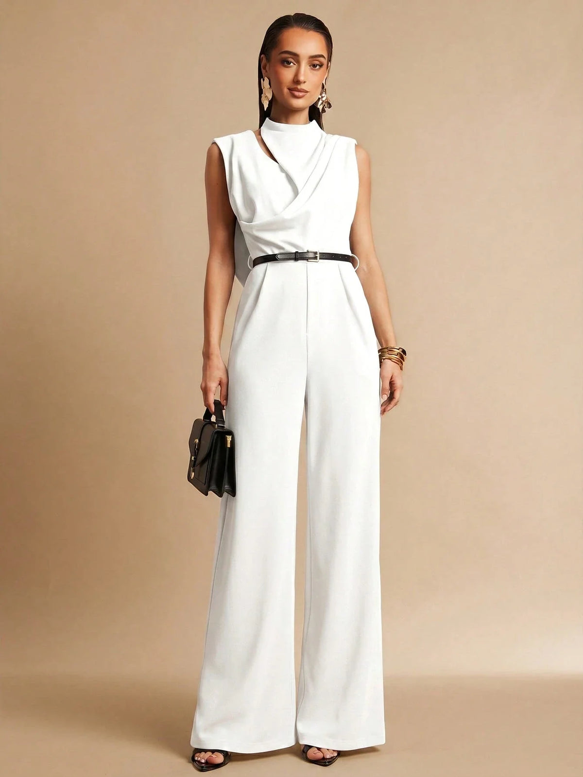 Macacão Feminino Elegante Chique com Pregas e Sem Mangas