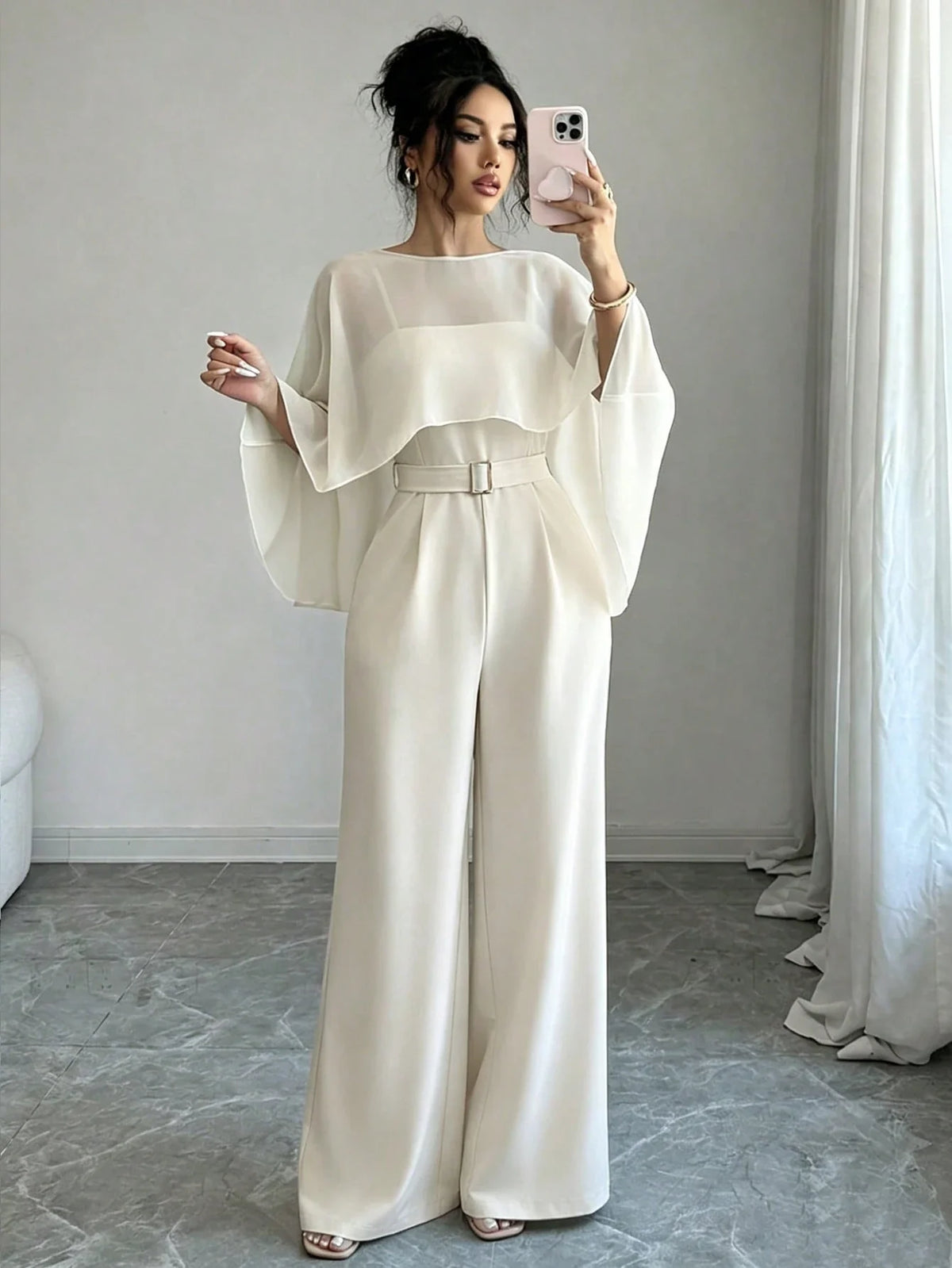 Macacão Elegante Feminino Pantalona com Xale de Tule e Cinto