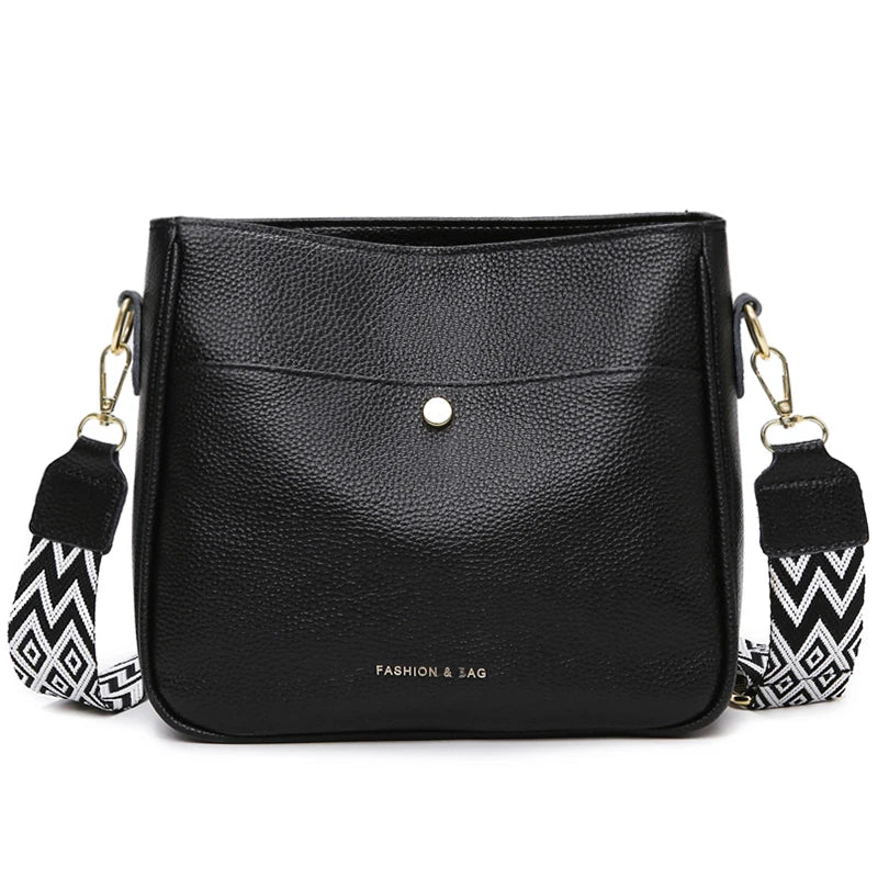 Bolsa Média Tiracolo Feminina de Couro Legítimo Alça Confortável